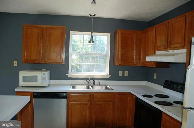 Photo of 2115 CLEARVIEW DRIVE