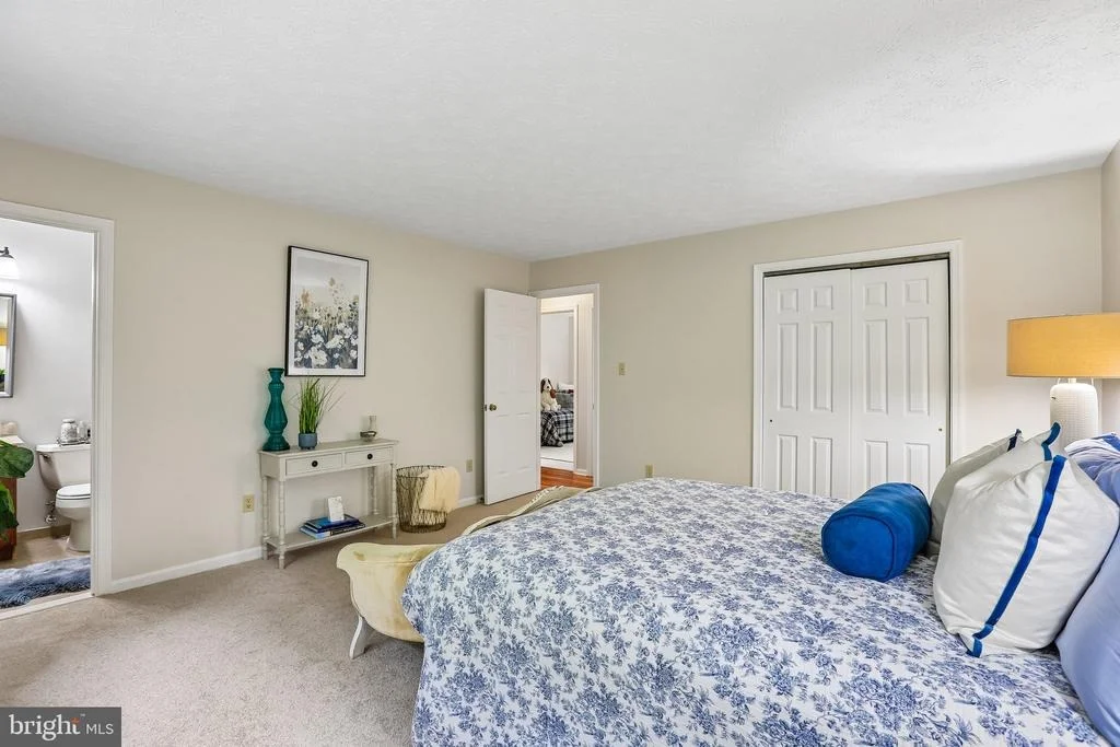 Photo of 24833 SHOWBARN CIRCLE