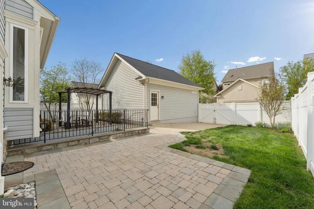 Photo of 23342 HIGBEE LANE