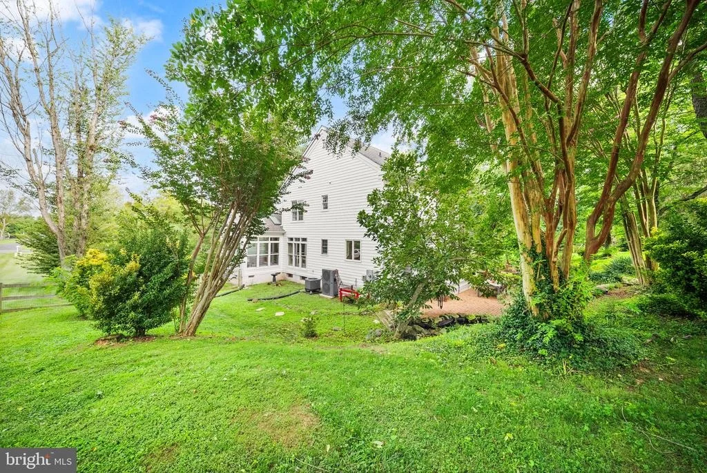 Photo of 4280 LAWNVALE DRIVE