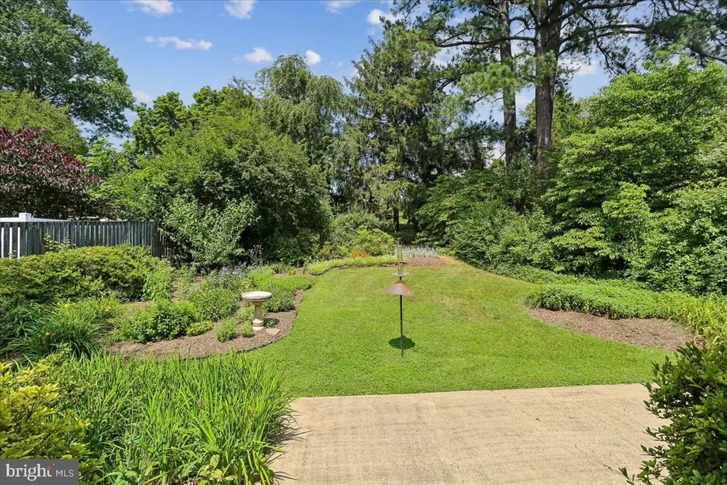 Photo of 3604 HERITAGE LANE