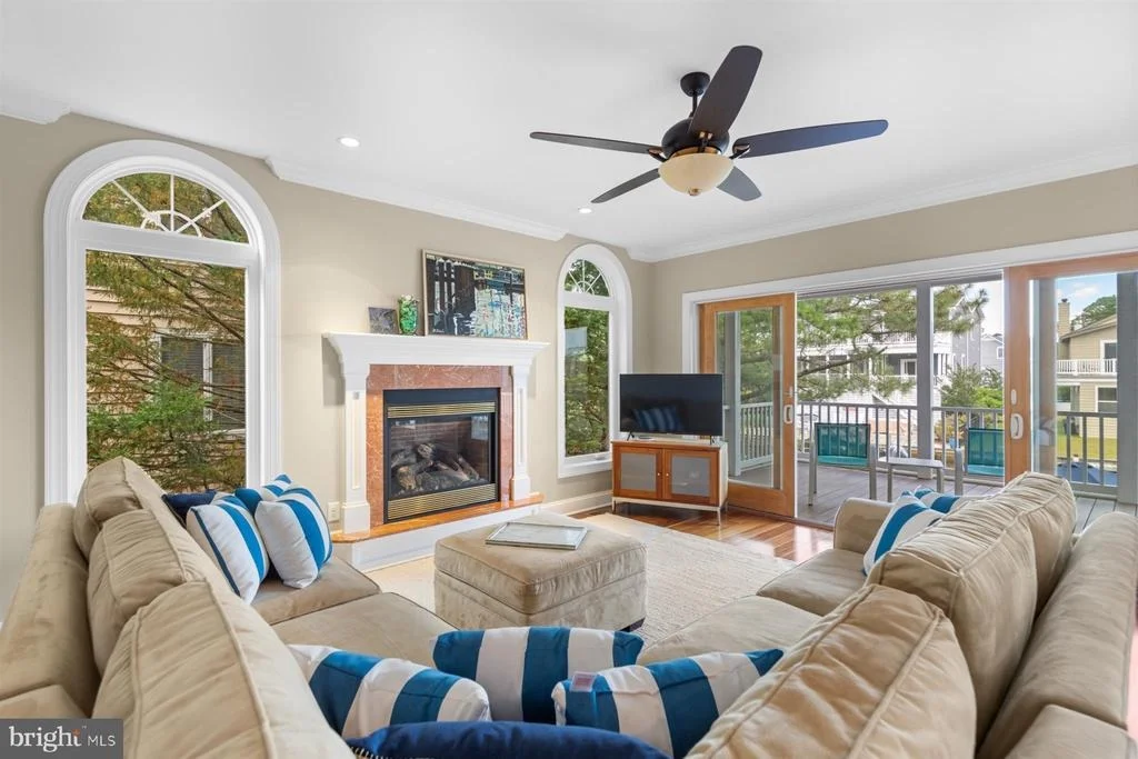 Photo of 309 W 5TH STREET
