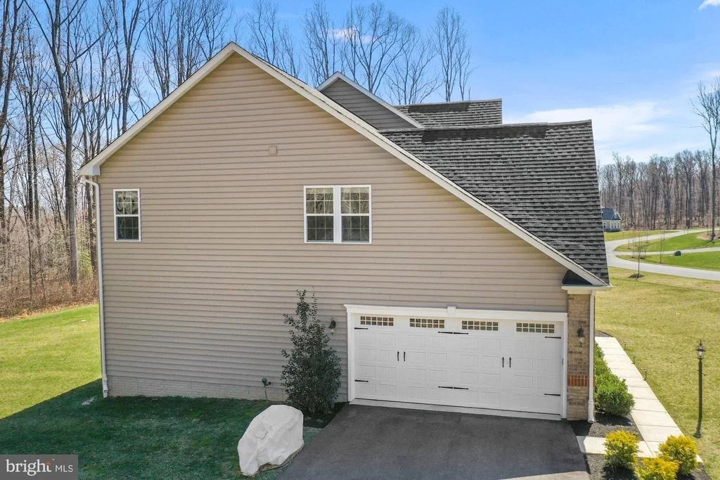 Photo of 137 GREENTREE FARM DRIVE