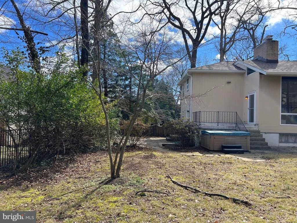 Photo of 102 OAK DRIVE