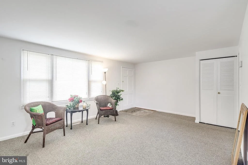 Photo of 937 GROVEHILL ROAD