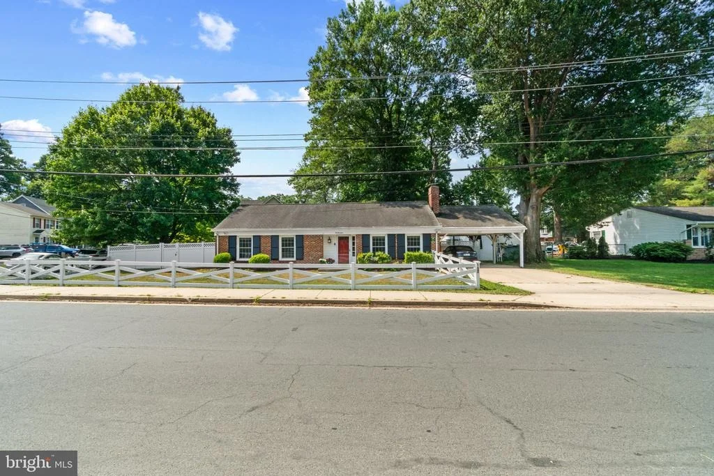 Photo of 117 OAKWOOD ROAD