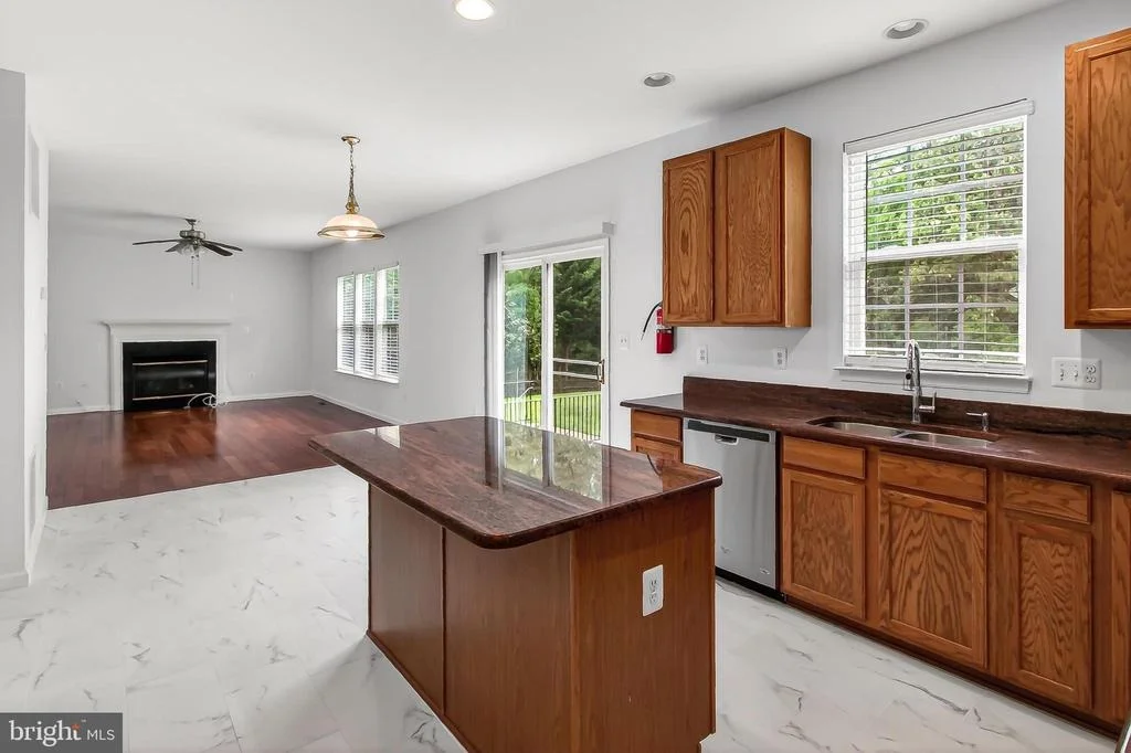 Photo of 25825 SPRING FARM CIRCLE