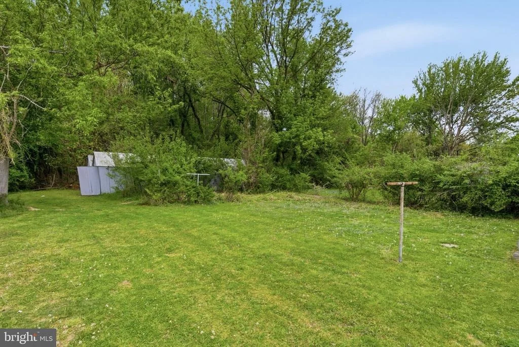Photo of 1116 JANES ROAD