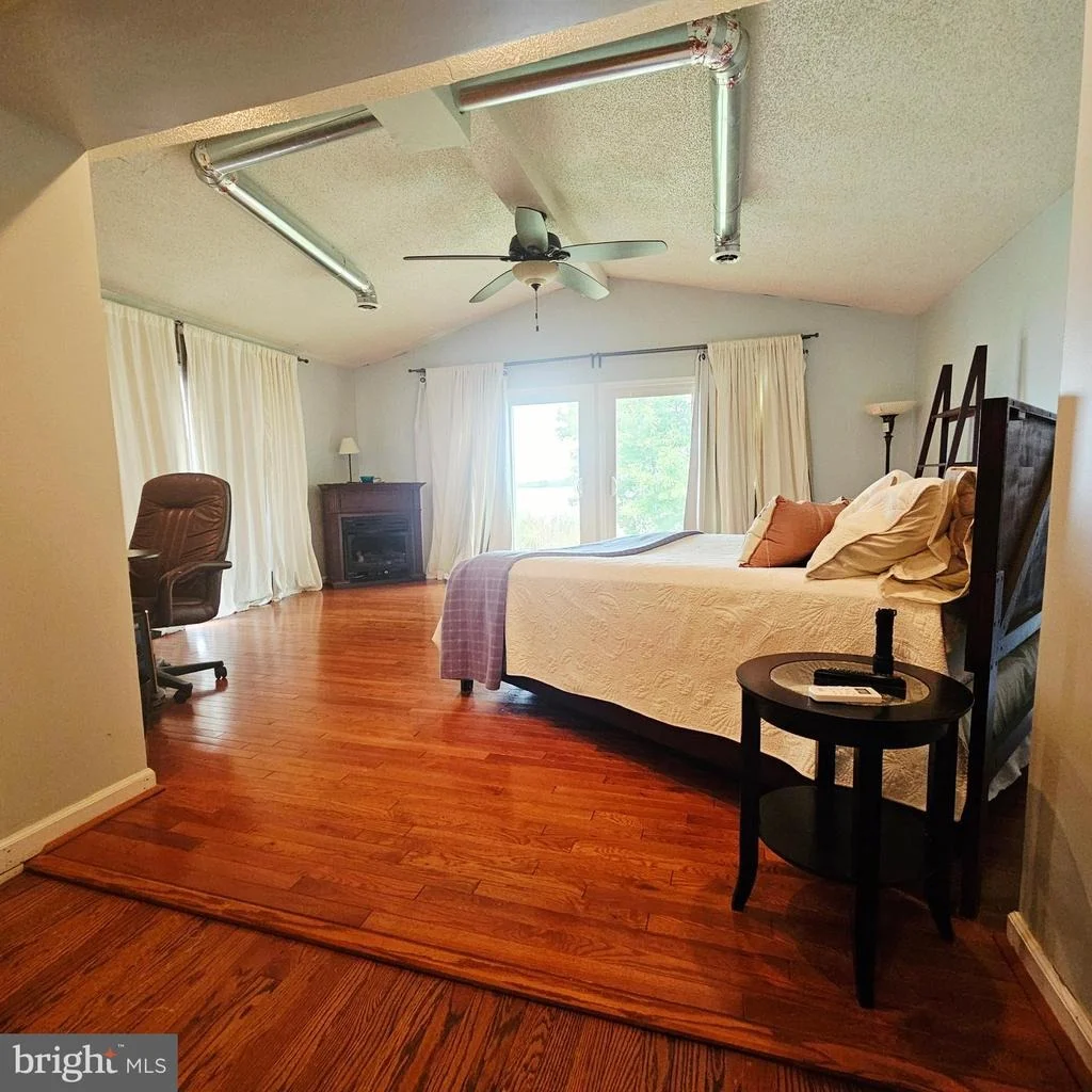 Photo of 36026 BAY DRIVE