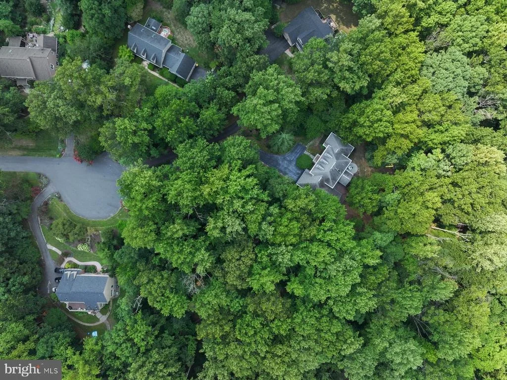 Photo of 900 MALVERN HILL DRIVE