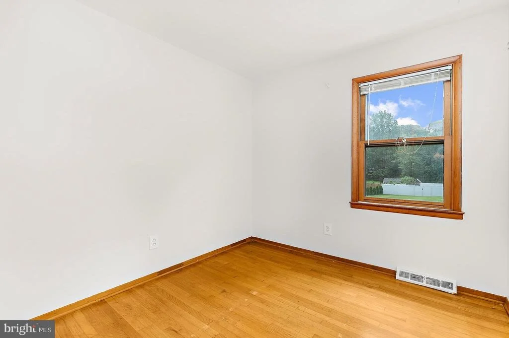 Photo of 130 CIRCLE ROAD