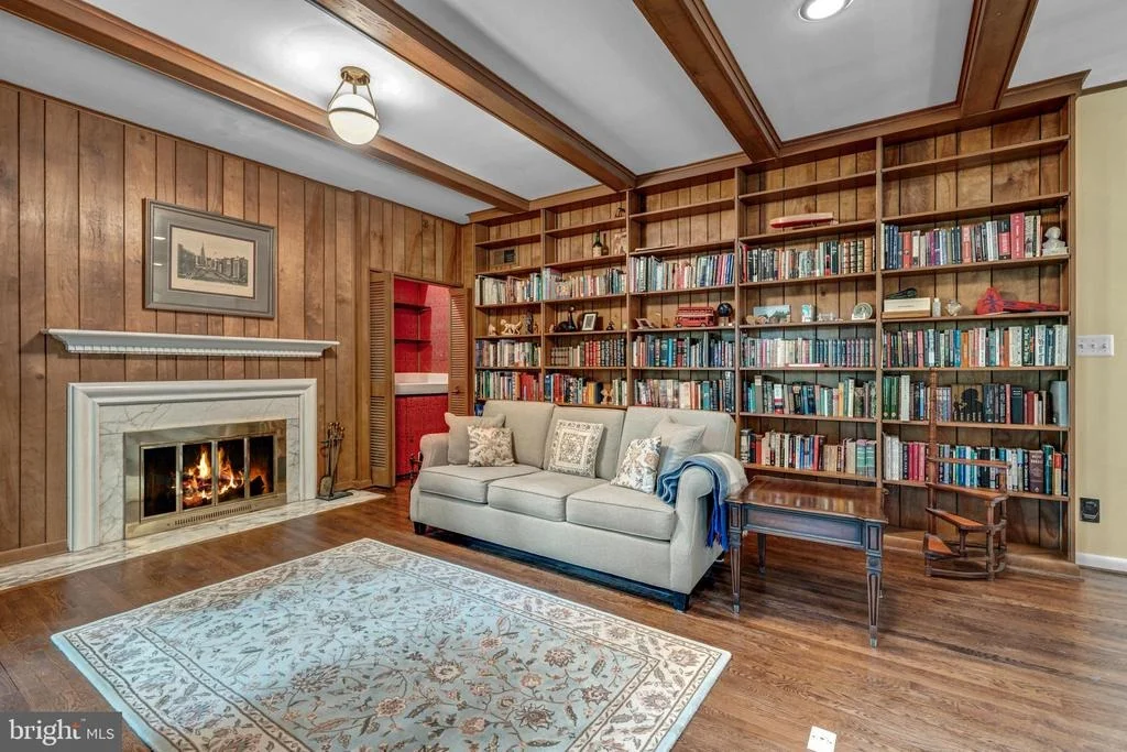 Photo of 1502 HIGHWOOD DRIVE