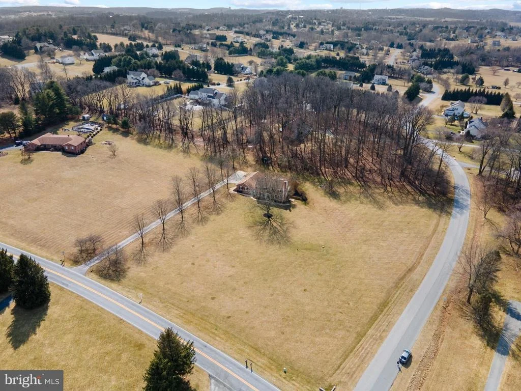 Photo of 3817 MOUNT AIRY DRIVE