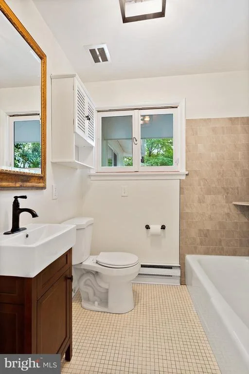 Photo of 1668 WINCHESTER ROAD