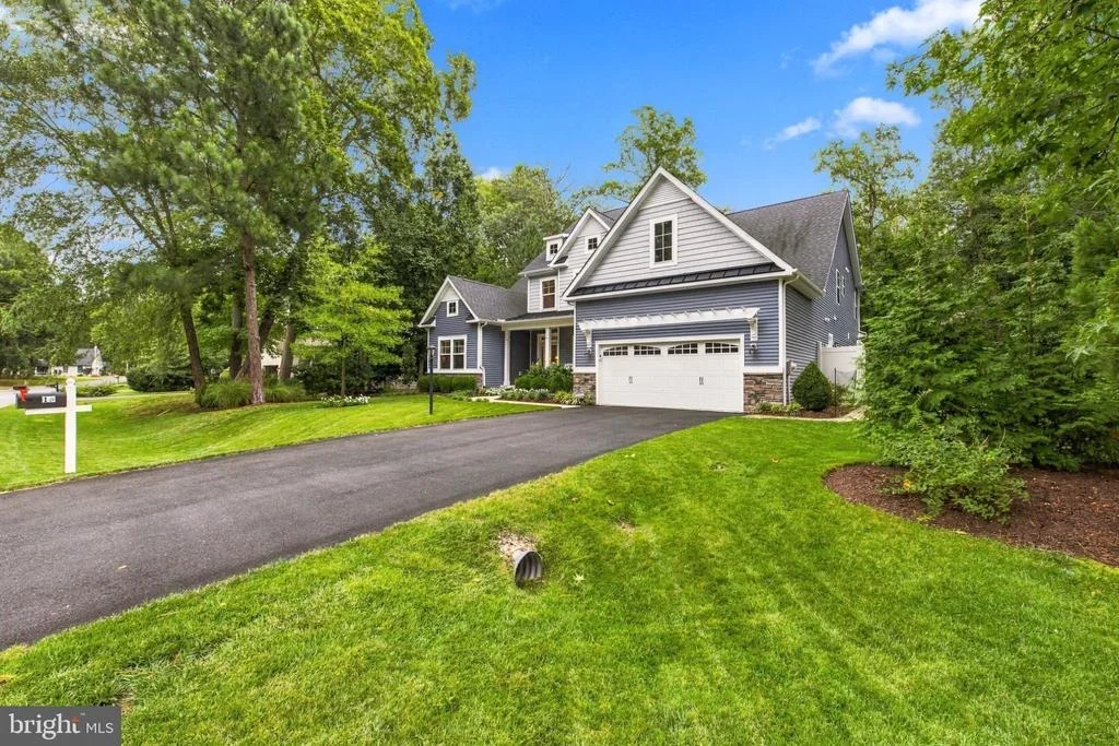Photo of 16 BAY REACH