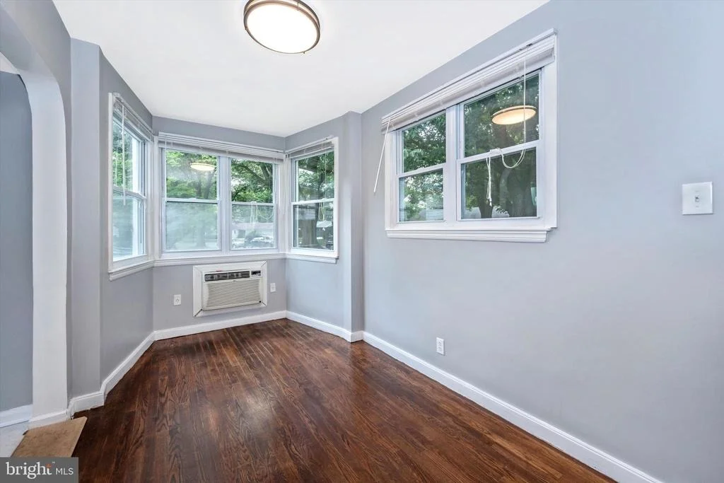 Photo of 1202 FAIRVIEW AVENUE