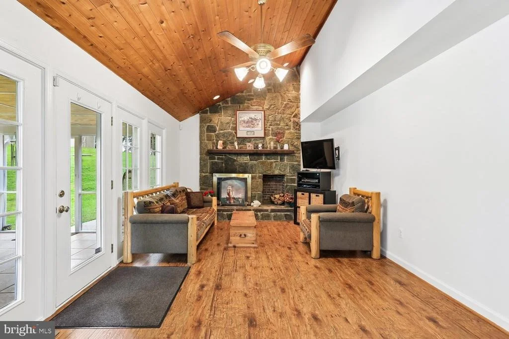 Photo of 17034 BARN RIDGE DRIVE