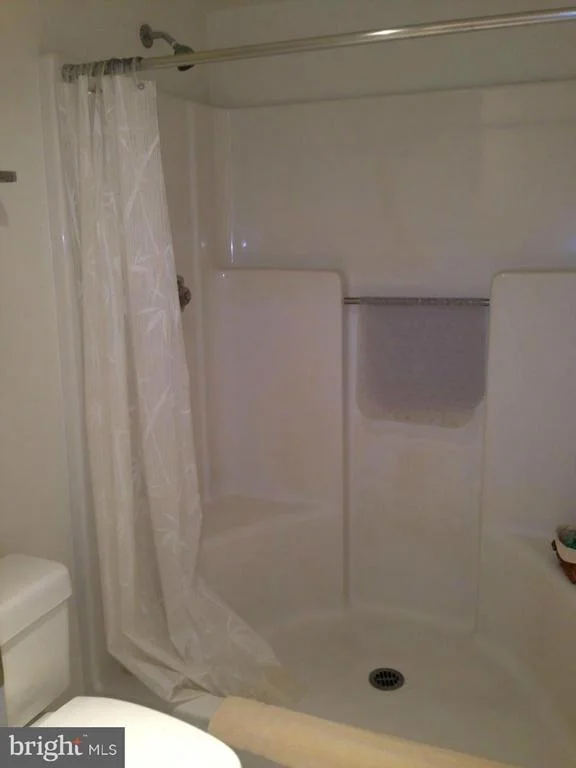 Photo of Unit 3318 at 15115 INTERLACHEN DRIVE