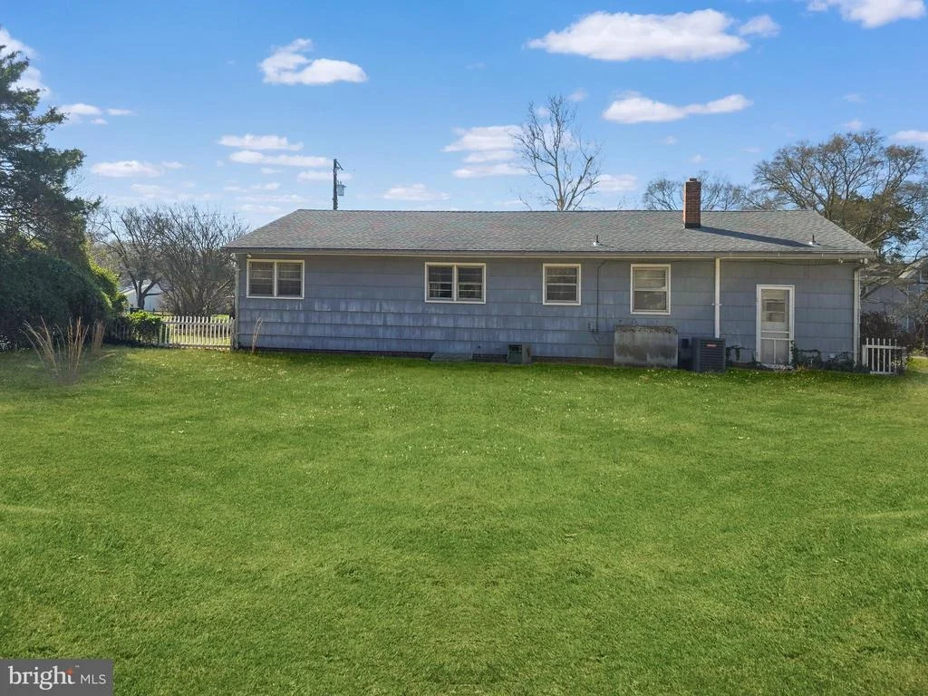 Photo of 105 LAKEVIEW DRIVE