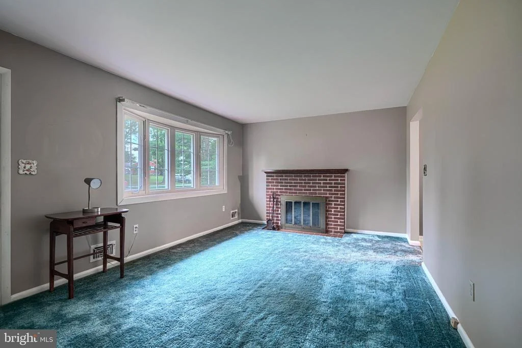 Photo of 323 MONTGOMERY DRIVE