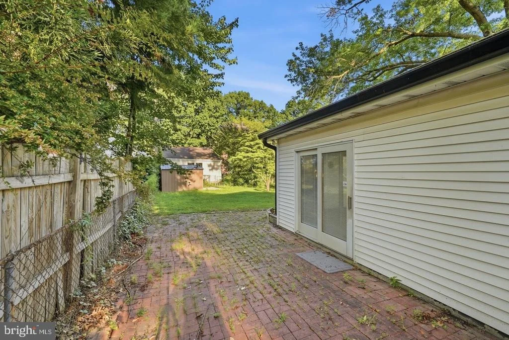Photo of 1206 BEECHWOOD DRIVE
