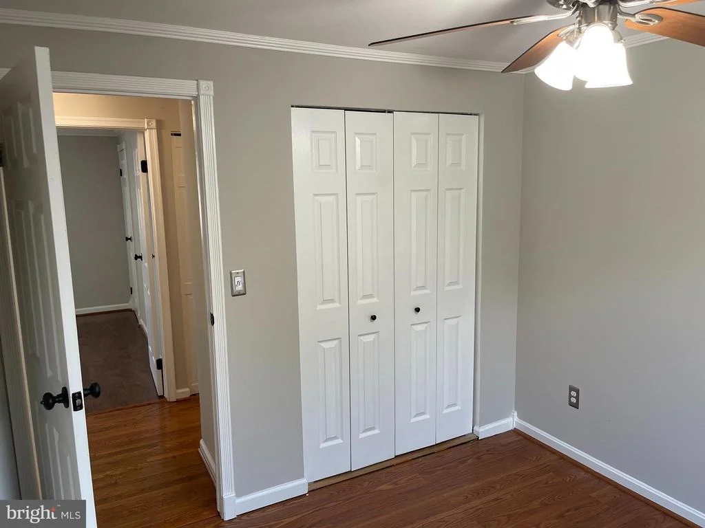 Photo of 4502 CUB RUN ROAD
