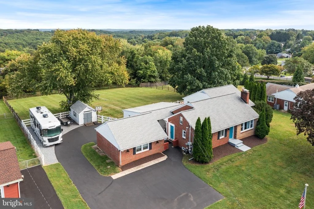 Photo of 25223 OAK DRIVE