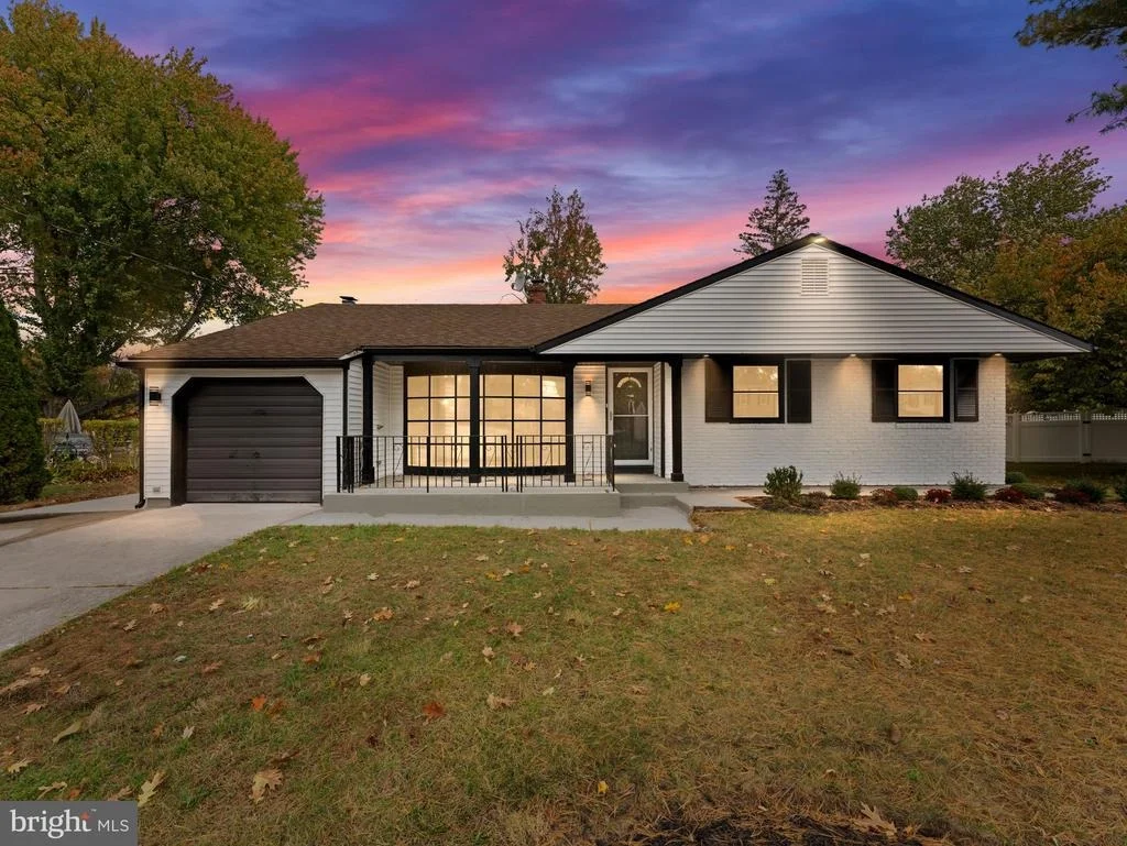 Photo of 443 VALLEY RUN DRIVE
