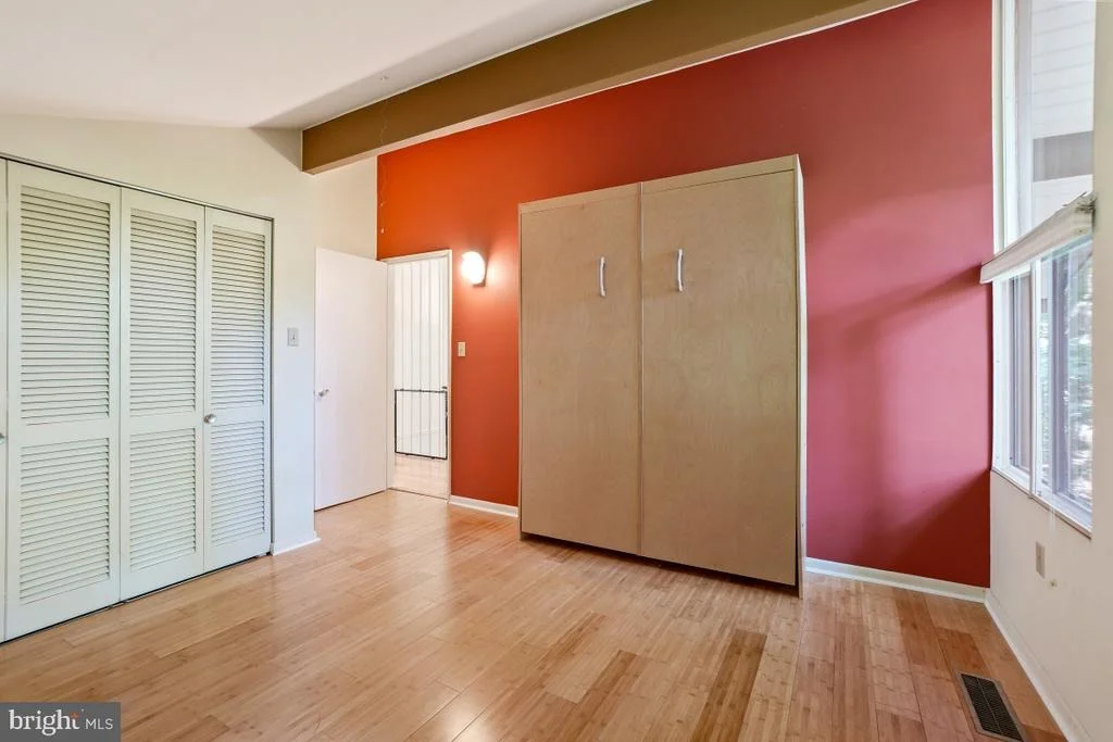 Photo of 8545 PINEWAY COURT