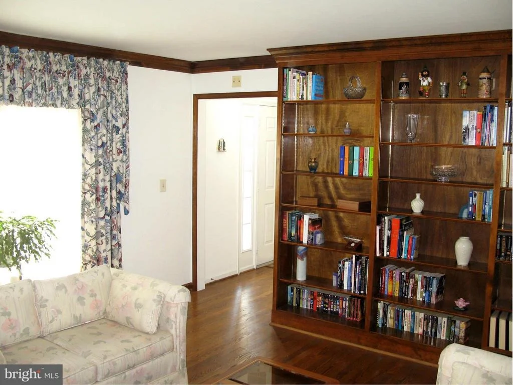Photo of 2305 TWIN VALLEY LANE