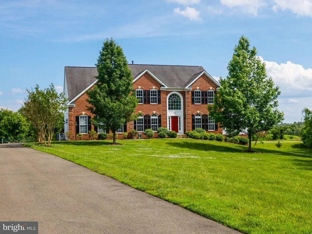 Photo of 6961 TANGLEWOOD DRIVE