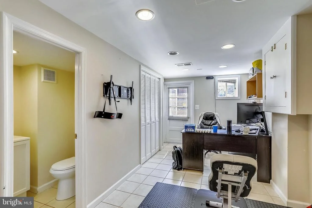 Photo of 816 HILLSBORO DRIVE
