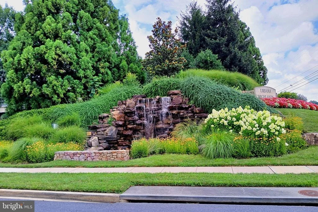 Photo of 9693 ROYAL CREST CIR