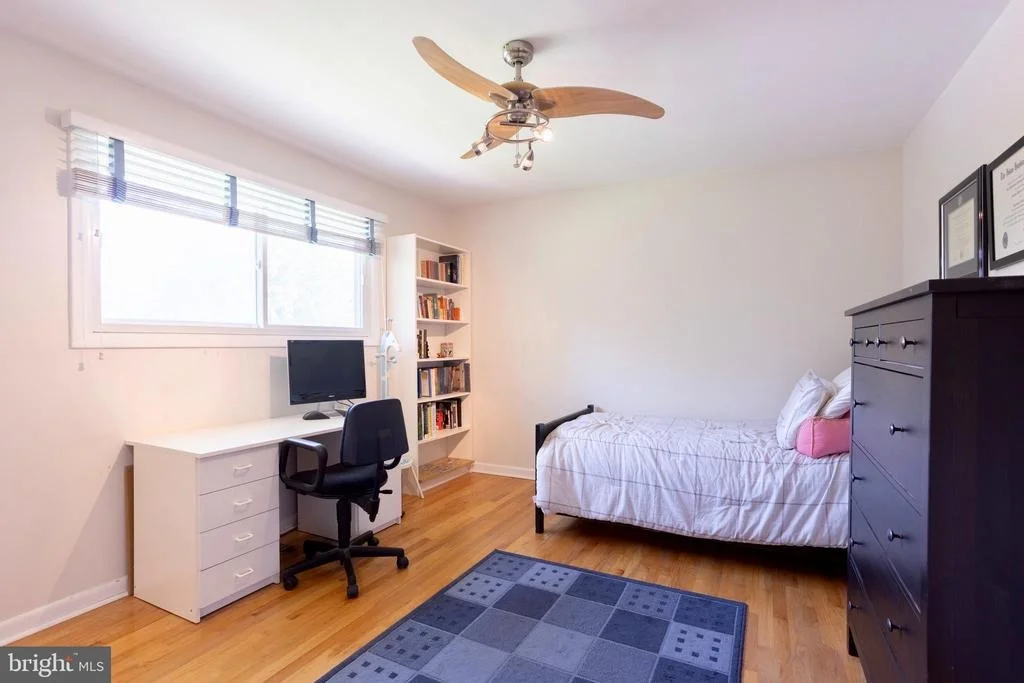 Photo of 2400 SUGARCONE ROAD