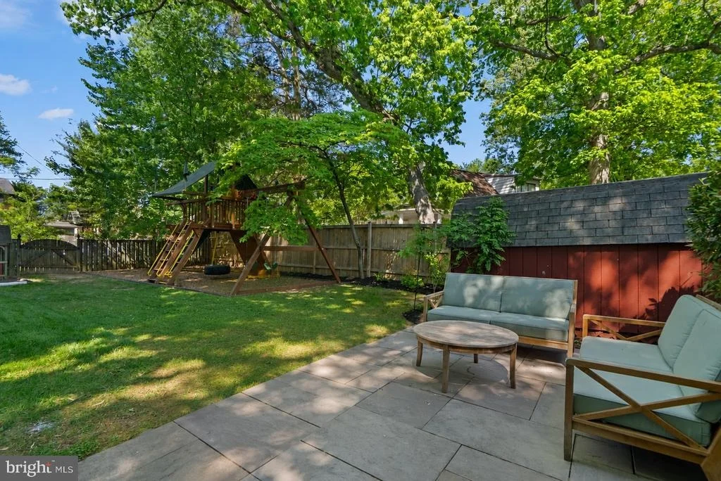 Photo of 10301 CRESTMOOR DRIVE