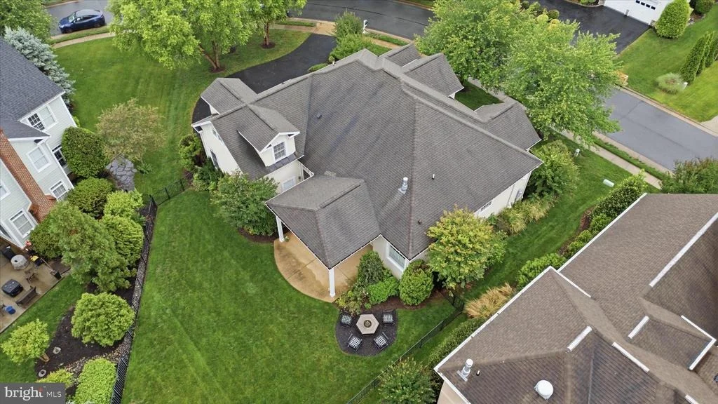 Photo of 8277 ROXBOROUGH LOOP