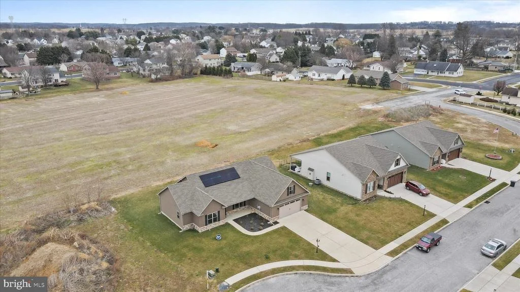 Photo of 41 SMITH CIRCLE
