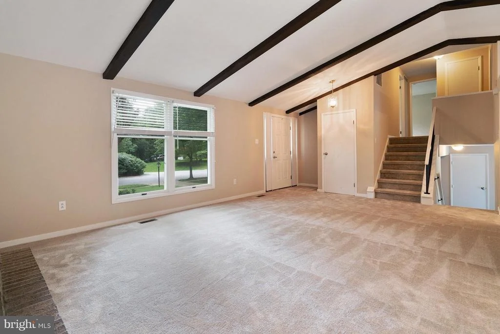 Photo of 6017 RIVER MEADOWS DRIVE