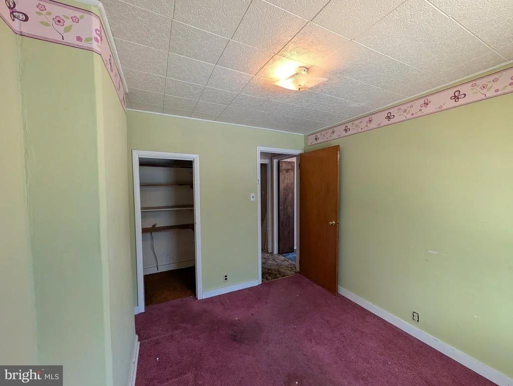 Photo of 6090 FALLS ROAD