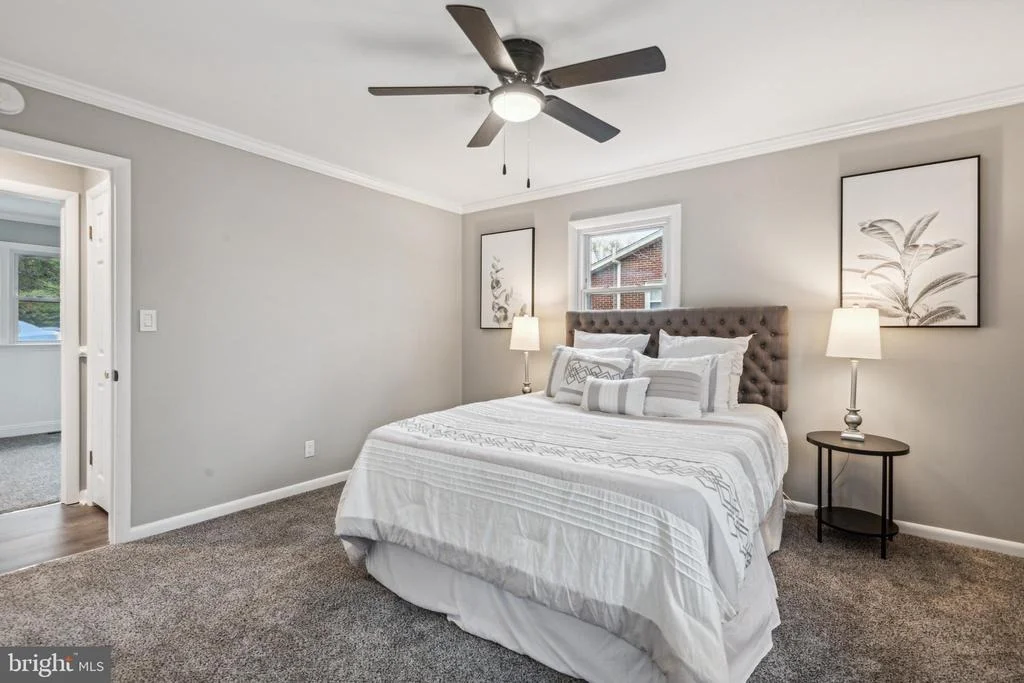 Photo of 2558 HILLSIDE DRIVE