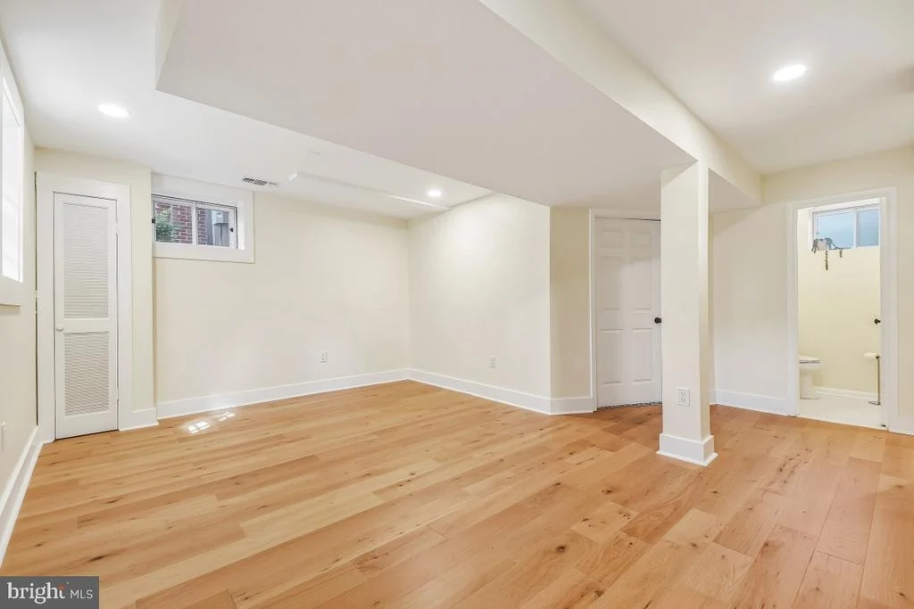 Photo of 307 INDIAN SPRING DRIVE