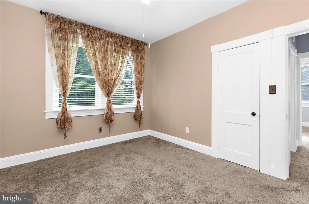 Photo of 40 HAMPTON ROAD