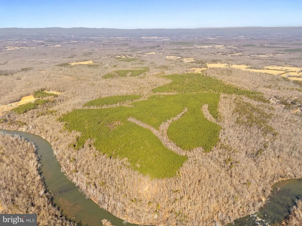 Photo of OFF SNAKE CASTLE ROAD
