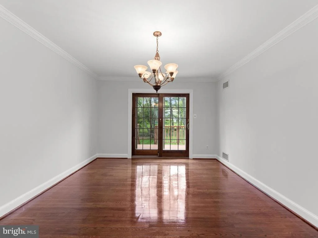 Photo of 3713 QUEEN MARY DRIVE