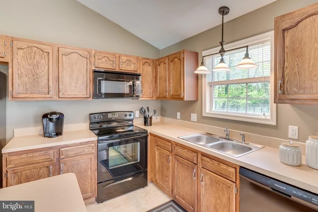 Photo of 476 OAK LEE