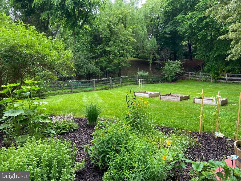 Photo of 20907 GARDENGATE CIRCLE