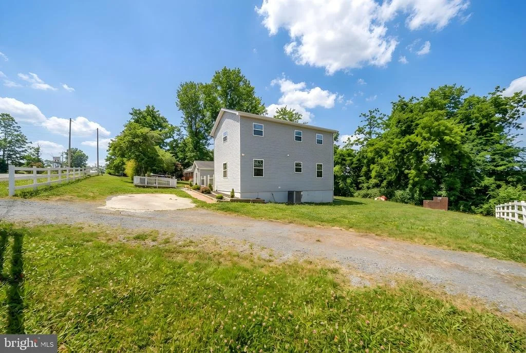 Photo of 671 PINE RIDGE DRIVE