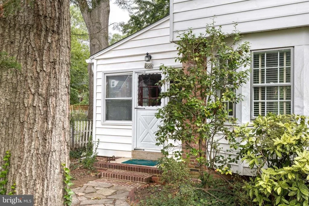 Photo of 4606 DREXEL ROAD