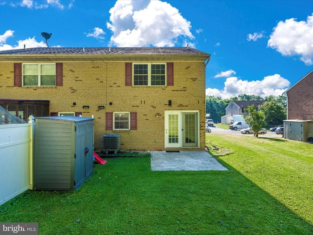 Photo of 10116 SAINT GEORGE CIRCLE