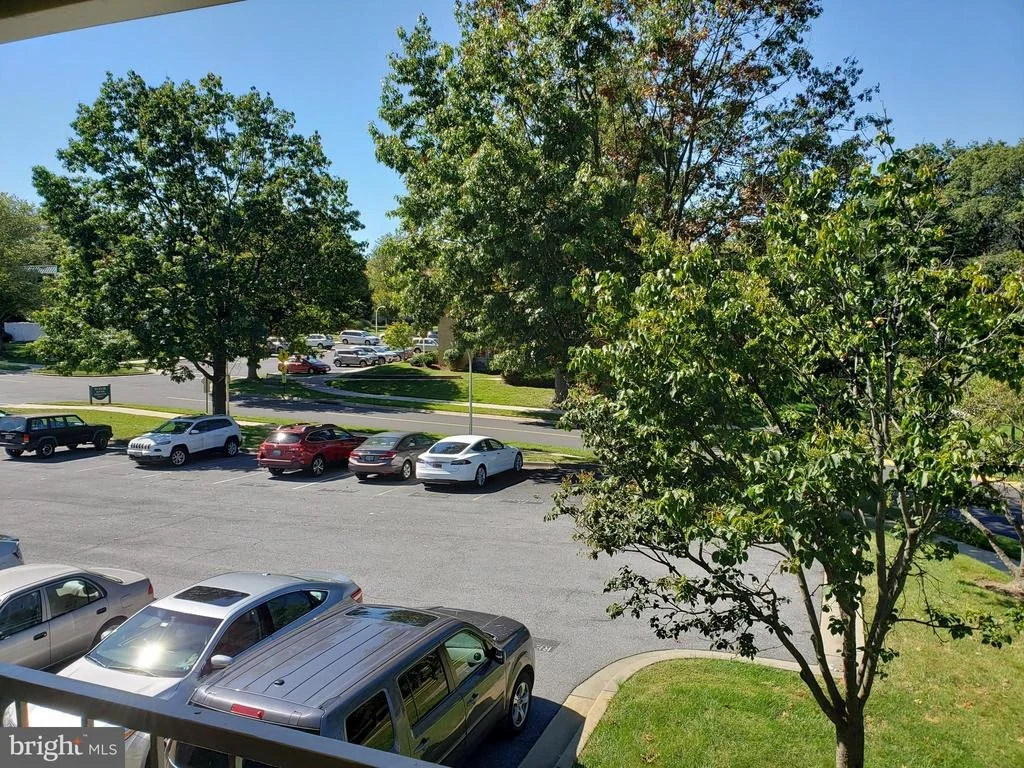 Photo of Unit 73A at 3600 GLENEAGLES DRIVE